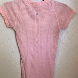 Lululemon Swiftly Tee | Size 2